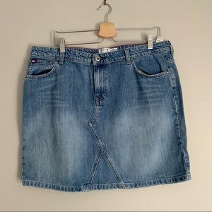 Tommy Hilfiger denim mini skirt - Size 16